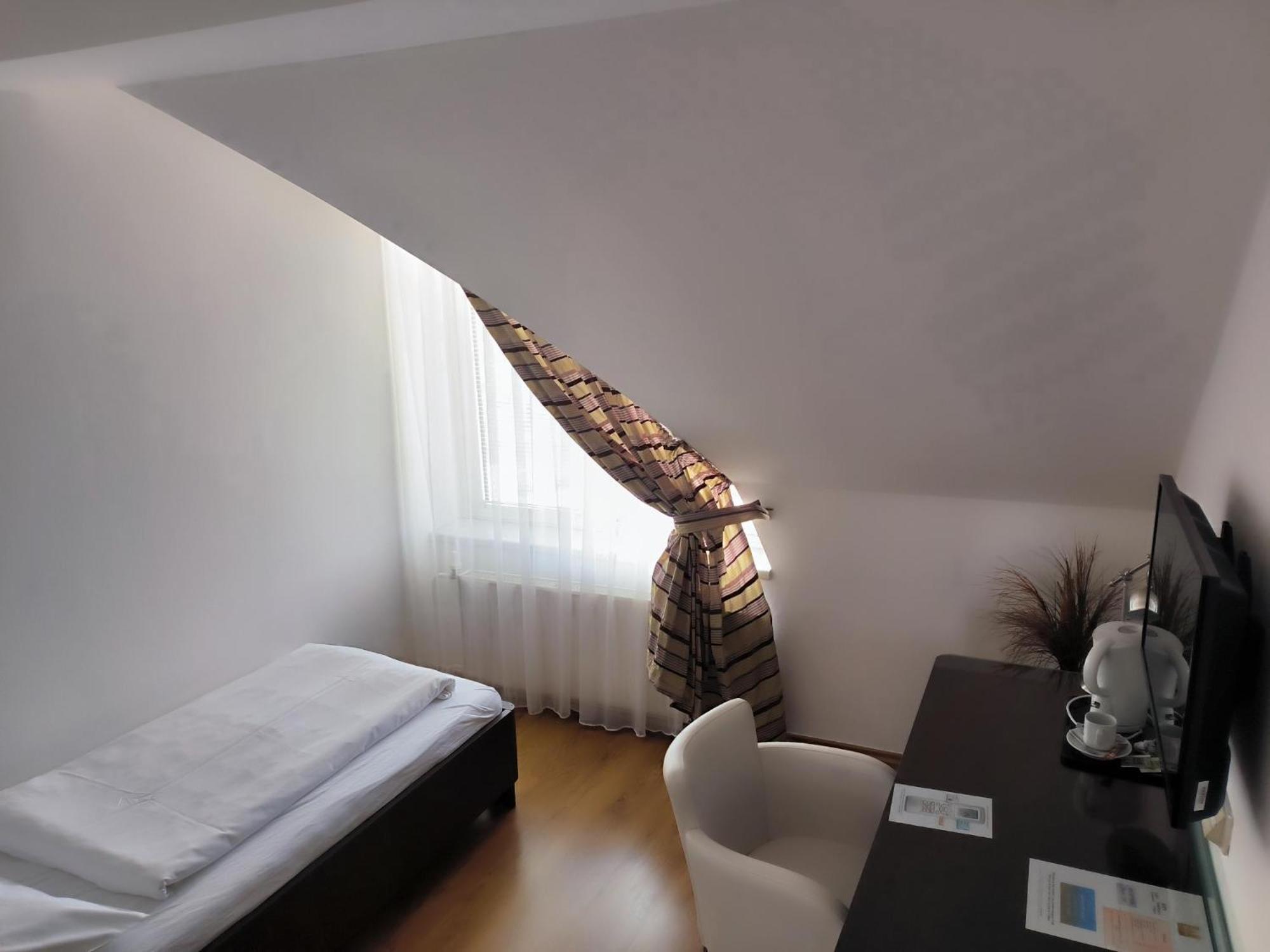 Hotel Trinity Alamóc Kültér fotó