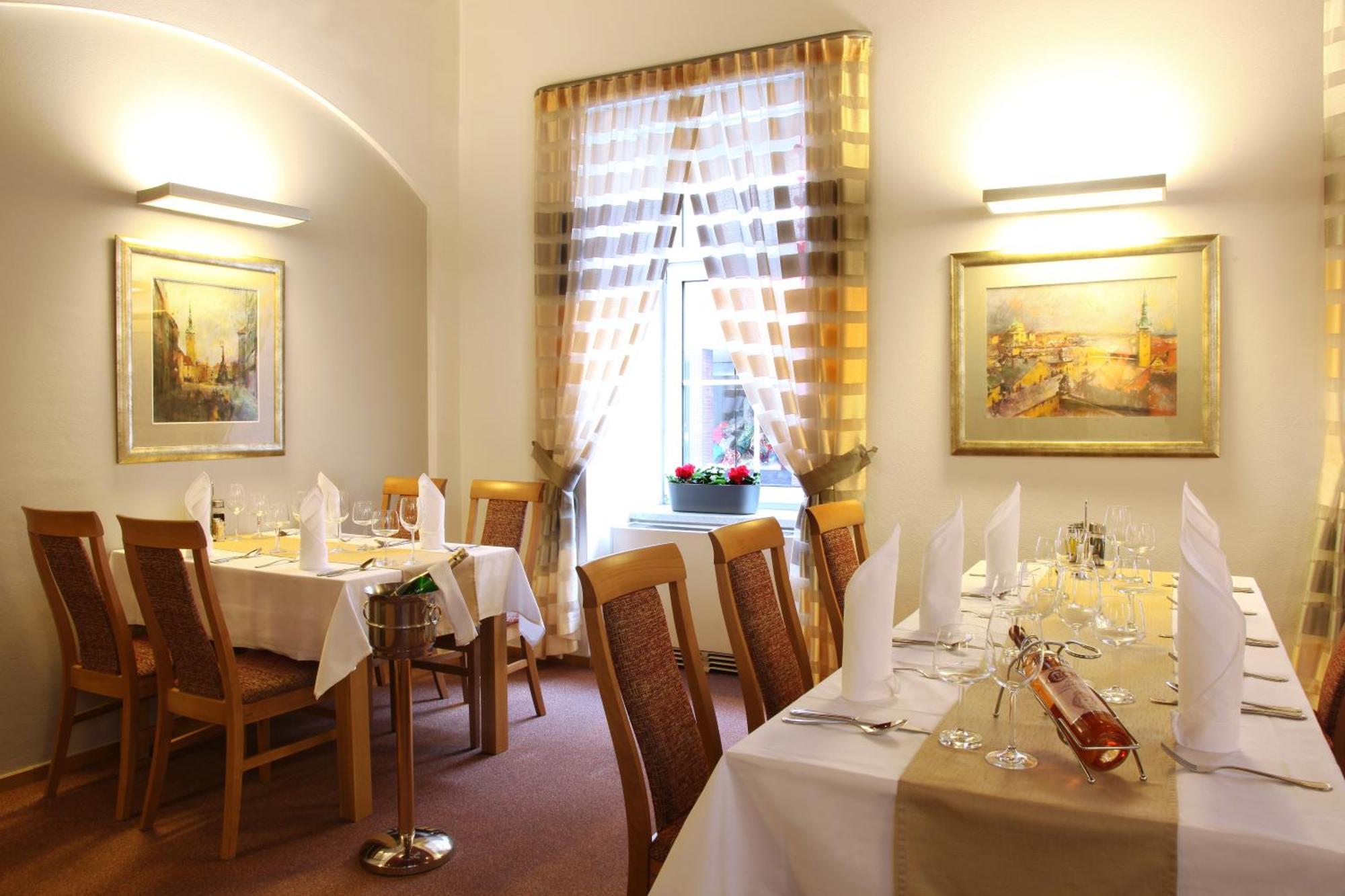 Hotel Trinity Alamóc Kültér fotó
