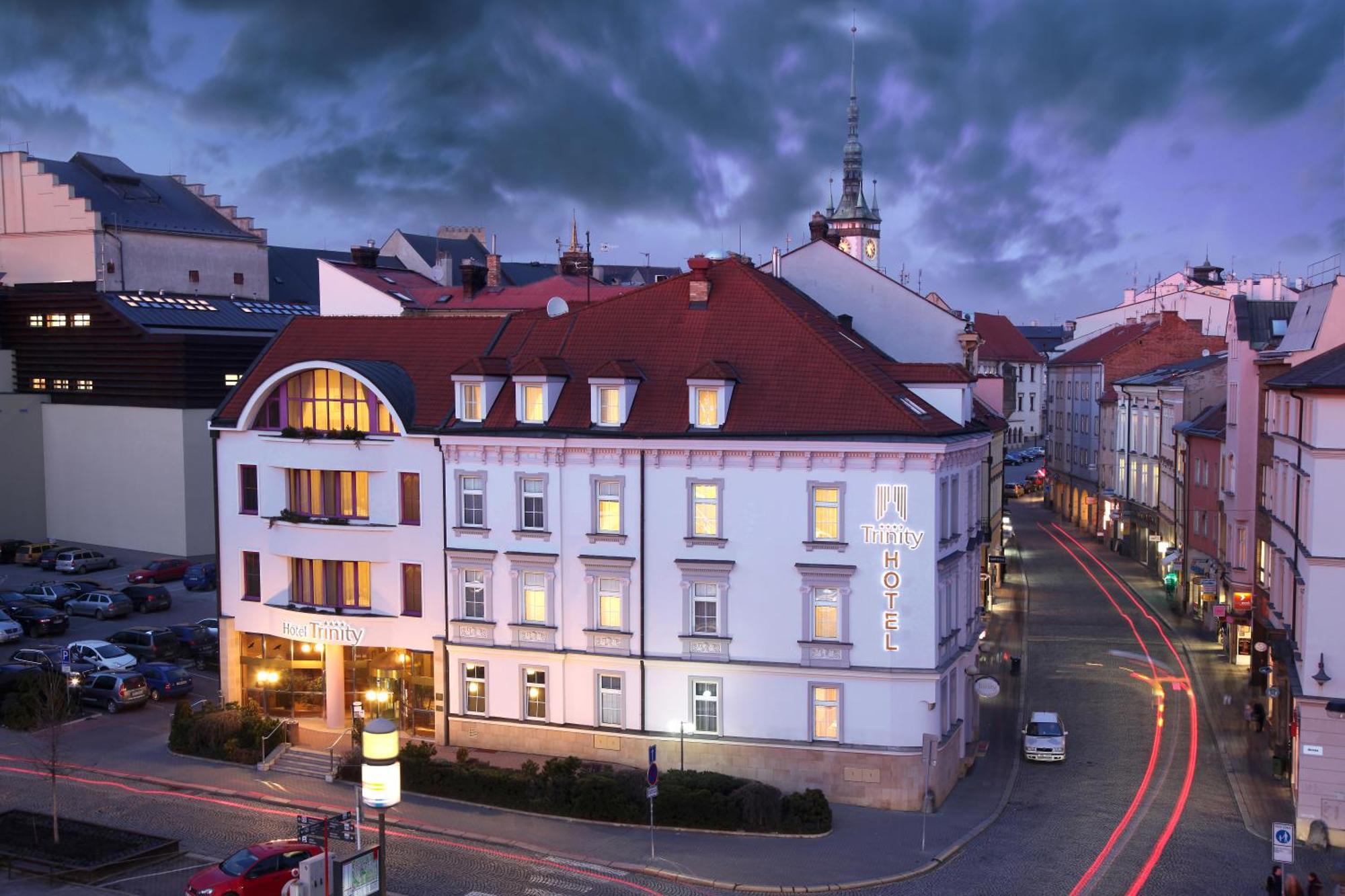 Hotel Trinity Alamóc Kültér fotó