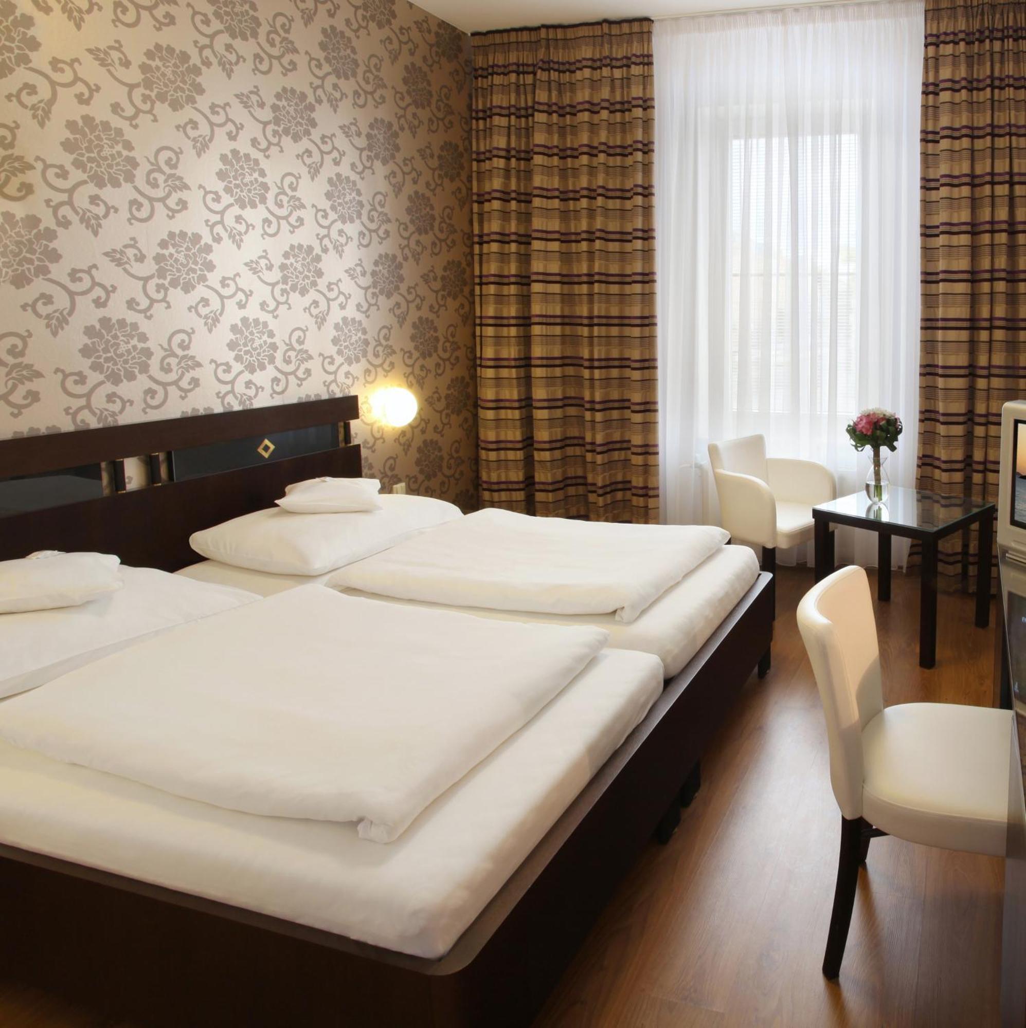 Hotel Trinity Alamóc Kültér fotó
