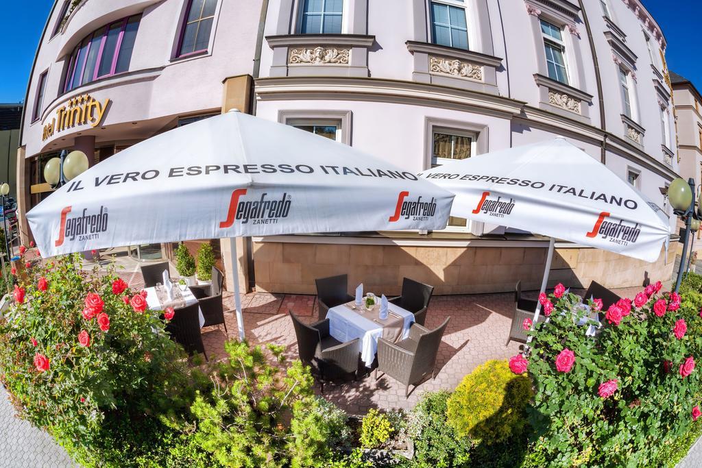 Hotel Trinity Alamóc Kültér fotó