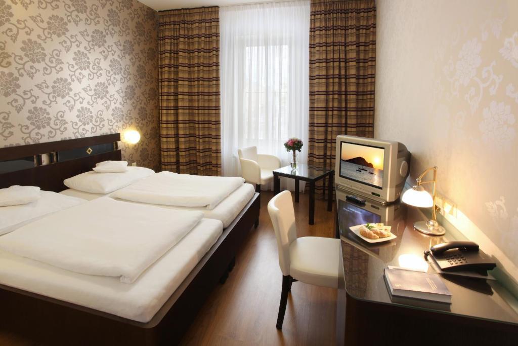 Hotel Trinity Alamóc Szoba fotó