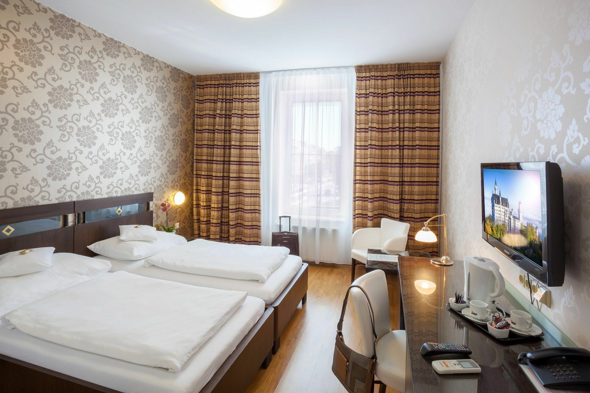Hotel Trinity Alamóc Kültér fotó